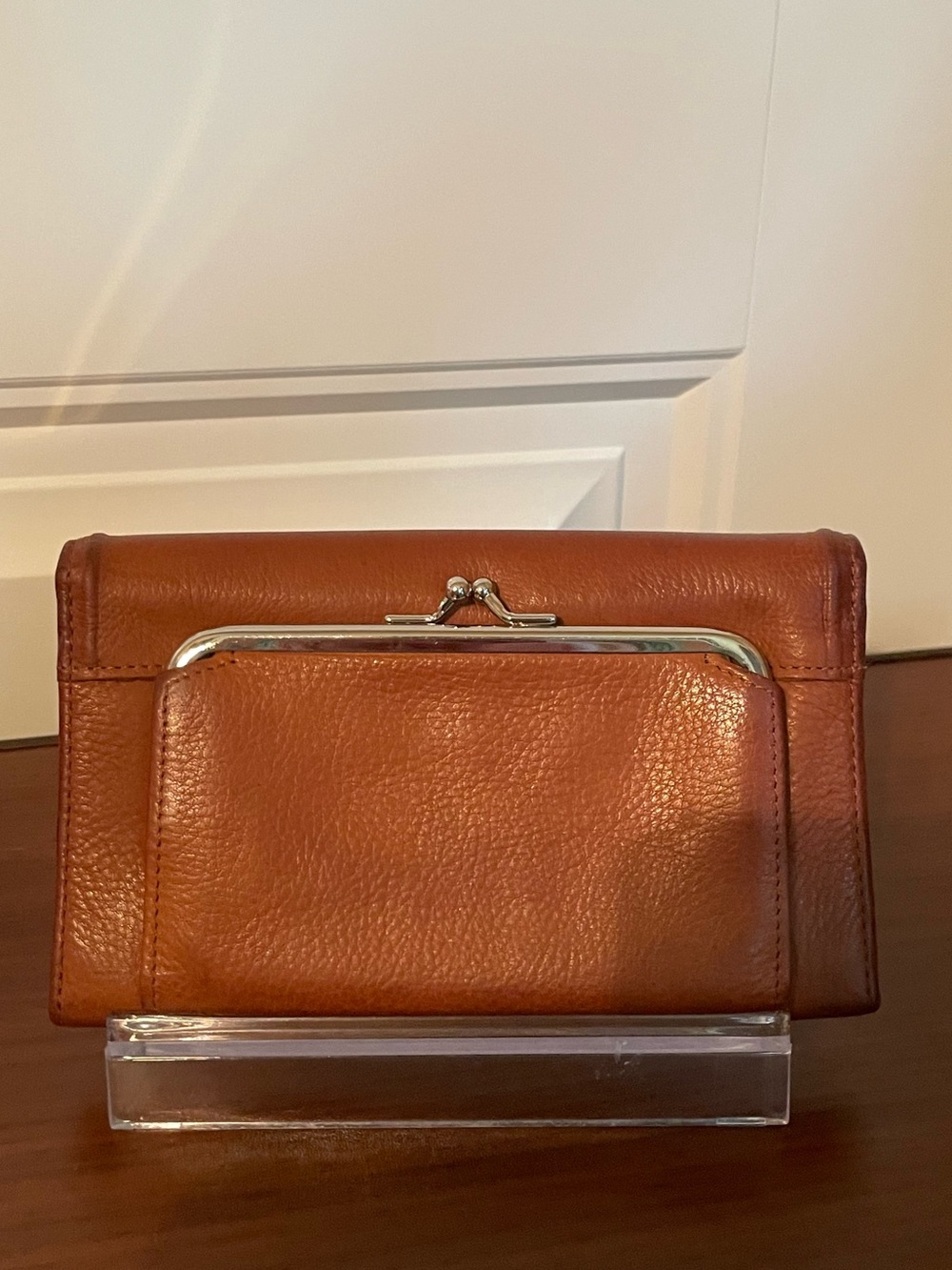 Vintage Kisslock Tri-fold Wallet